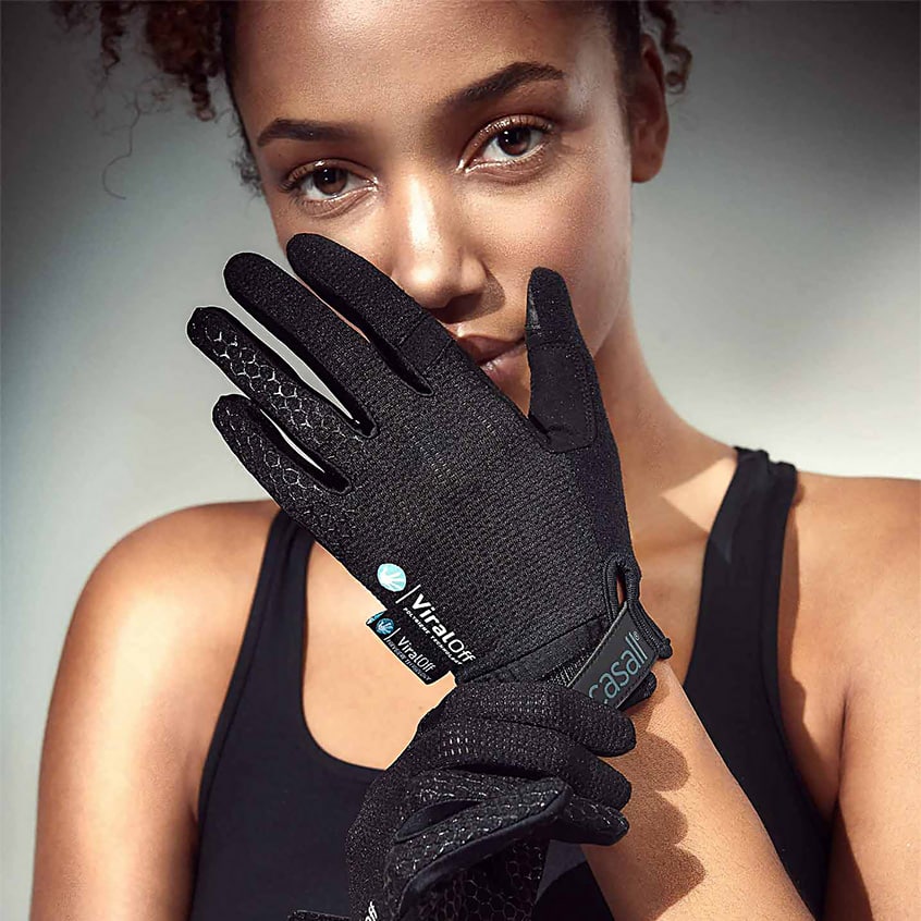 gloves from antimicrobial fabric